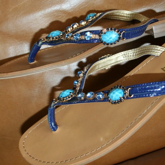 Unisa Thong Sandals, Size 9 1/2. Blue Strap, Embellished with Stones - Picture 10 of 11